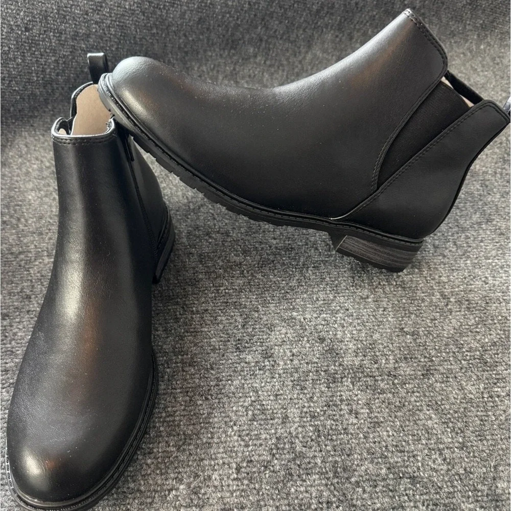 SONOMA Lottie Chelsea Boots Women's Size US 7  Black‎